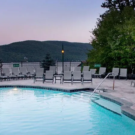 The Lodges At Cresthaven 